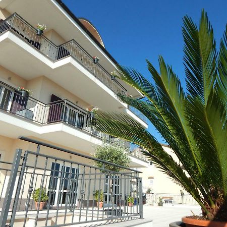 Studio Apartment "Brigita",Parking With Gate Rijeka Eksteriør billede