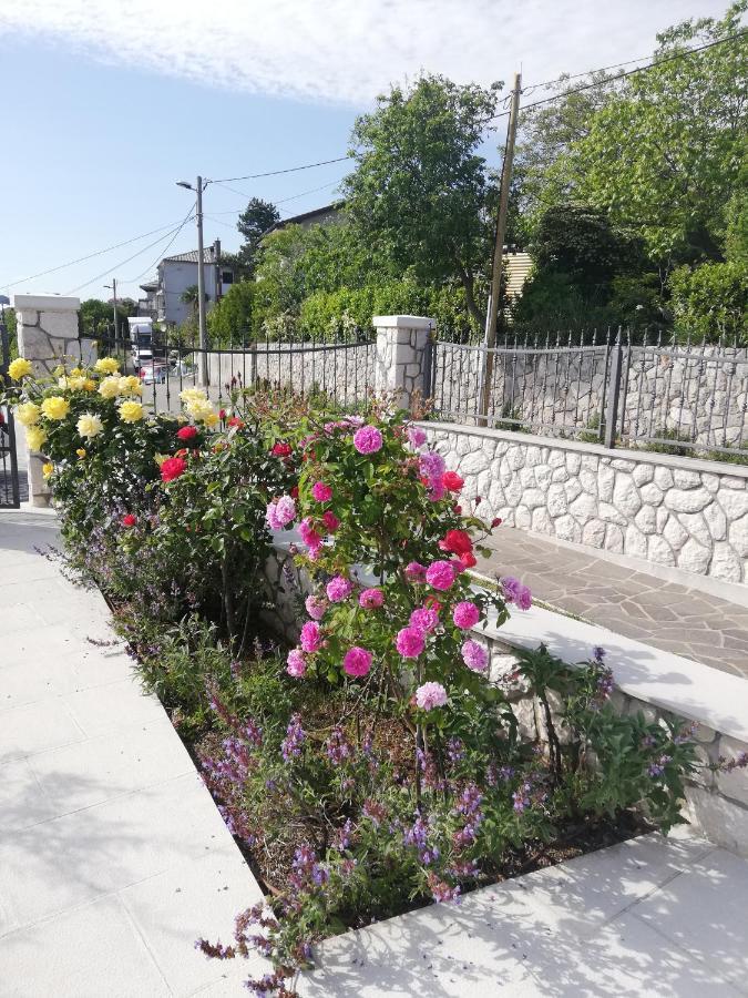 Studio Apartment "Brigita",Parking With Gate Rijeka Eksteriør billede